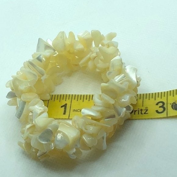 Chip Stone Bracelet MOP Pearlescent White - Picture 7 of 8